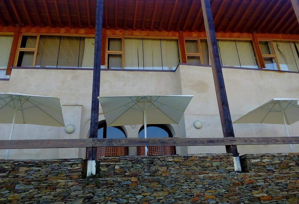 Hotel 4 Estrellas Conventual De Alcantara Exterior photo